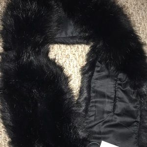 Windsor fur neck wrap